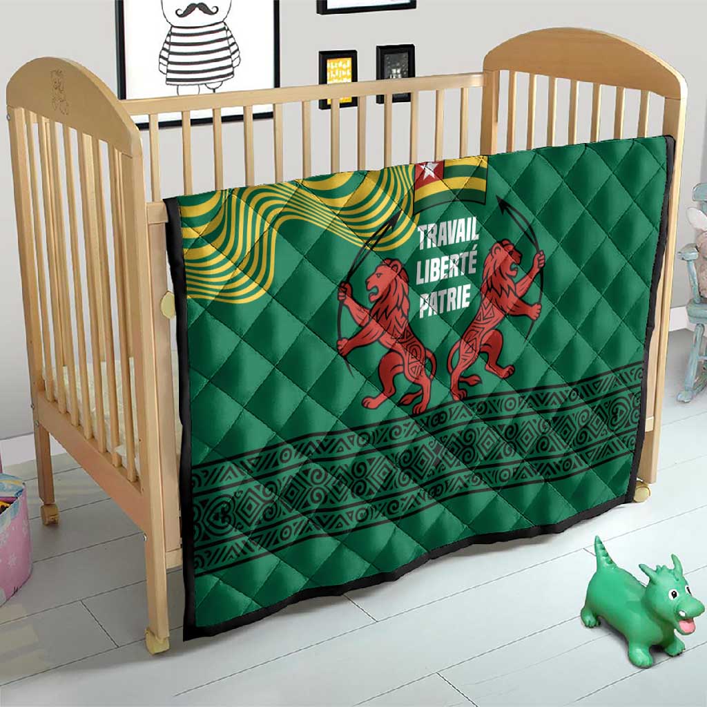 Togo Quilt - Red Twin Lions and Travail Liberté Patrie Slogan