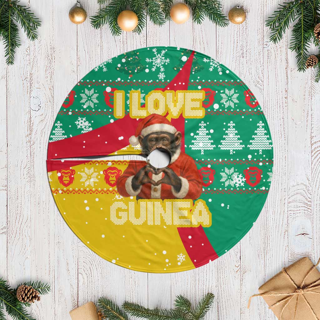 Guinea Christmas Tree Skirt Santa Chimpanzee Heart Hands and Snowflake - African Pride