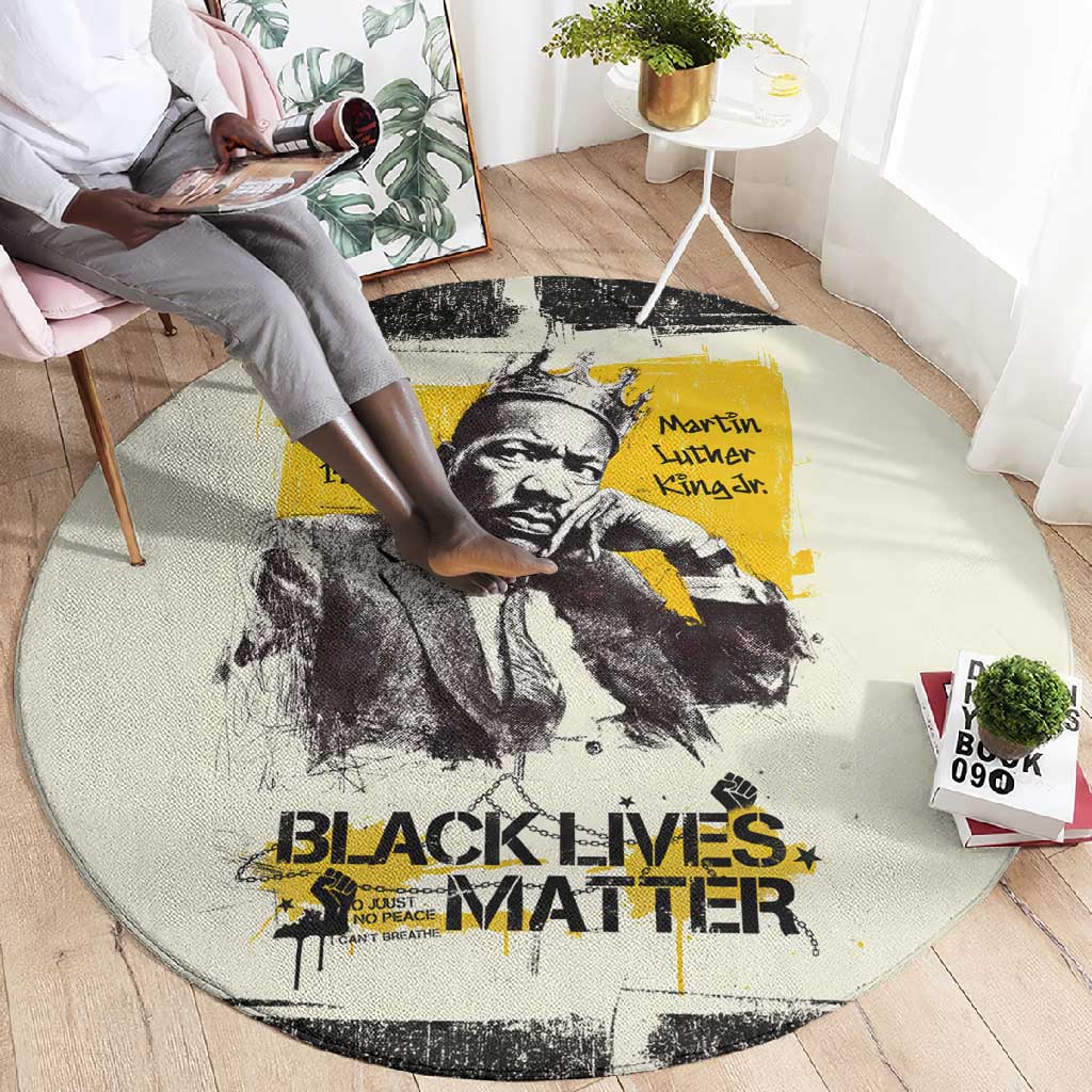 Martin Luther King Jr Round Carpet Black Lives Matter Street Art Portrait Civil Rights Tribute Bold Striped - African Pride