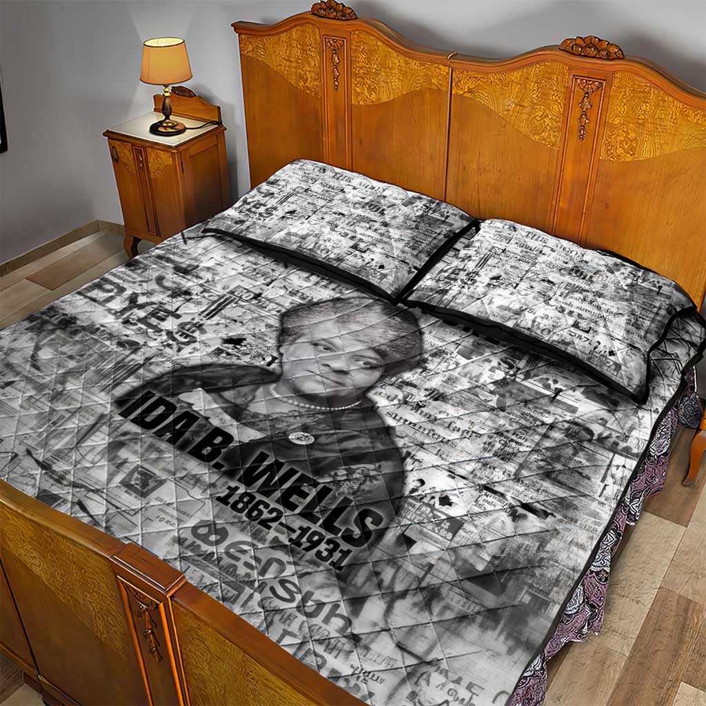 Ida B. Wells Quilt Bed Set with Newspaper Collage Design Powerful Portrait Civil Rights and Free Press Tribute - African Pride