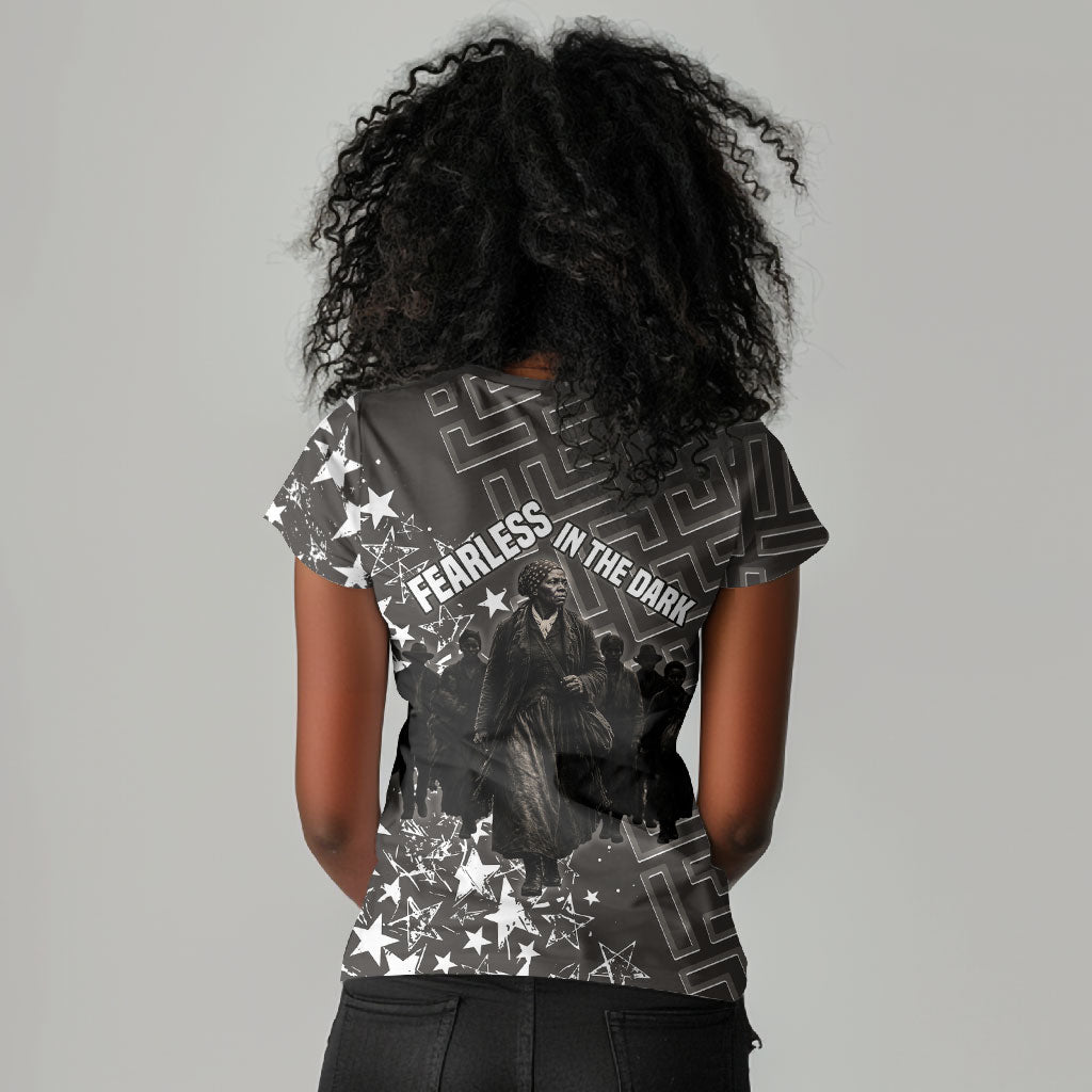 Harriet Tubman Underground Railroad Women V-Neck T-Shirt Fearless In The Dark - Civil Rights Hero Vintage Art
