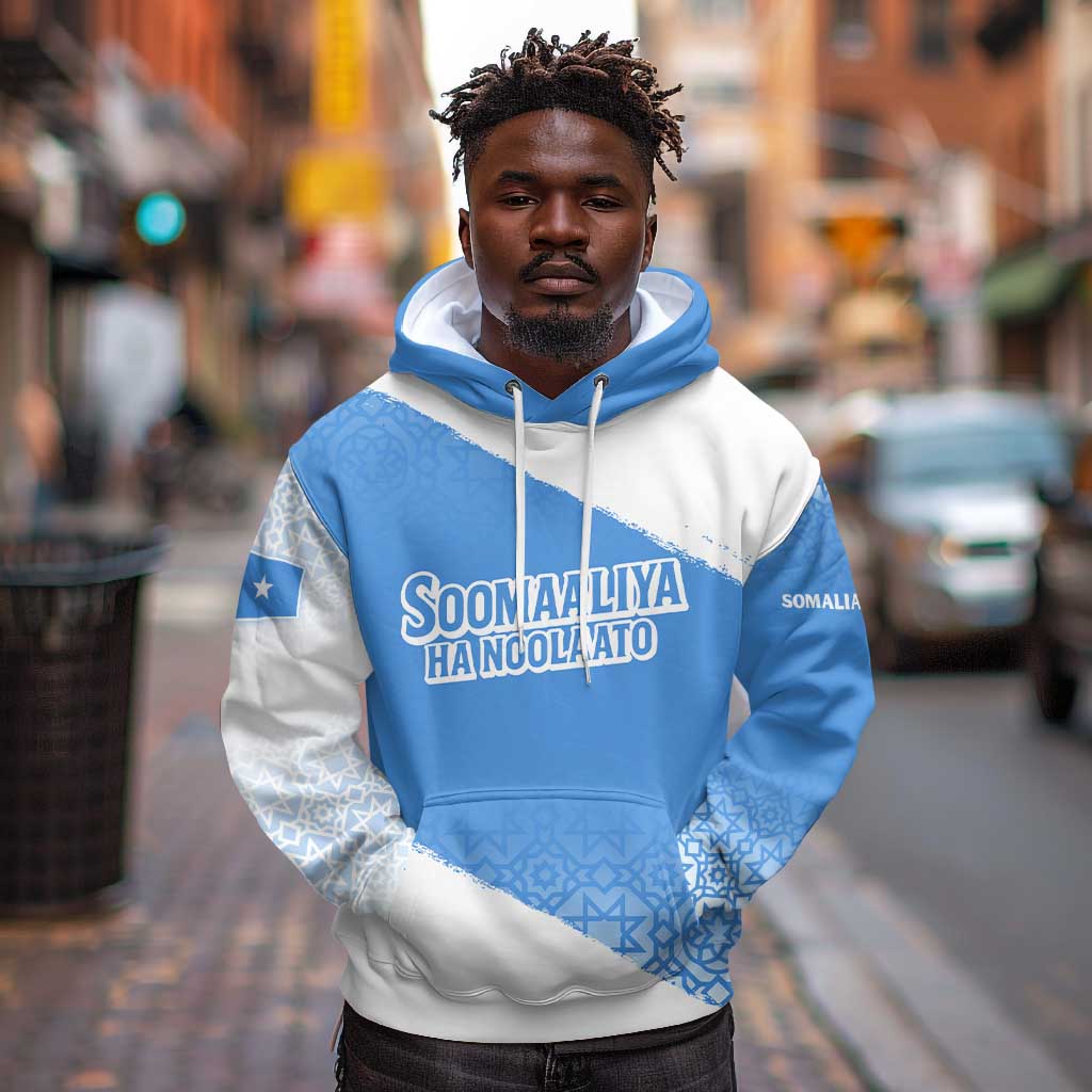 Somalia Hoodie with Soomaaliya Ha Noolaato Nomad Moon Flag Spirit