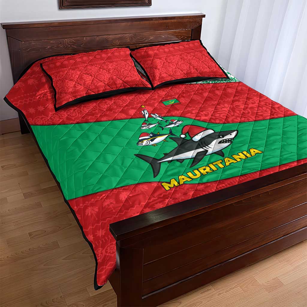 Mauritania Christmas Quilt Bed Set Santa Sharks Festive Fish Pattern and Red Green Holiday - African Pride