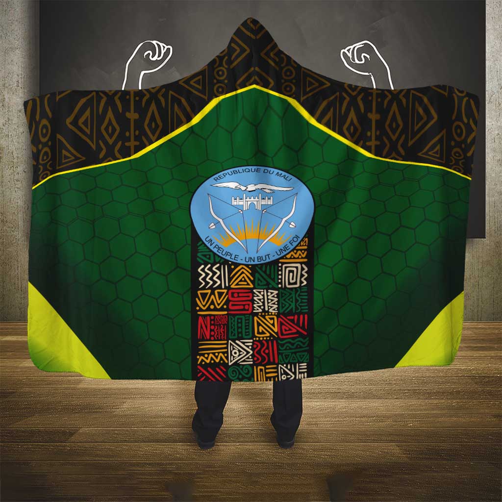 Mali Map Hooded Blanket Vulture in Gliding Flight - African Patterns Design