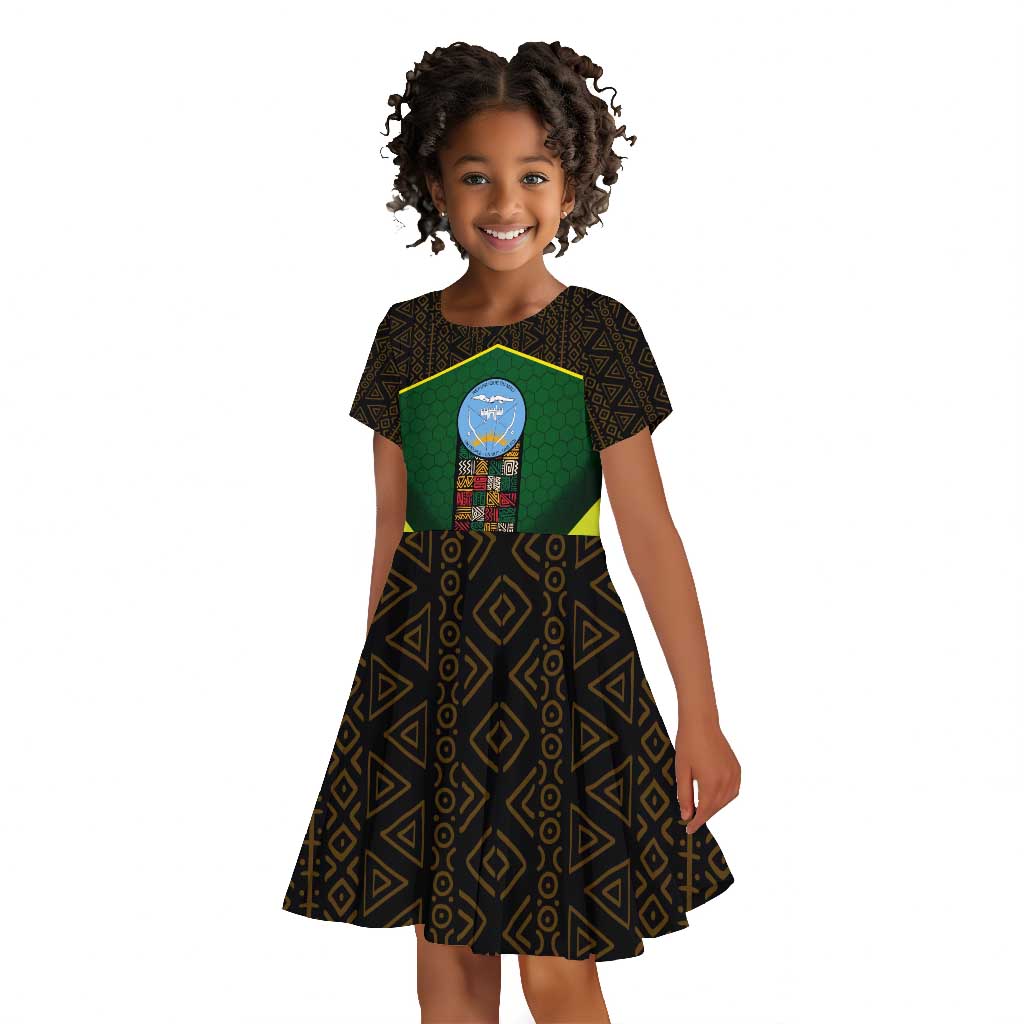 Mali Map Kid Short Sleeve Dress Vulture in Gliding Flight - African Patterns Design