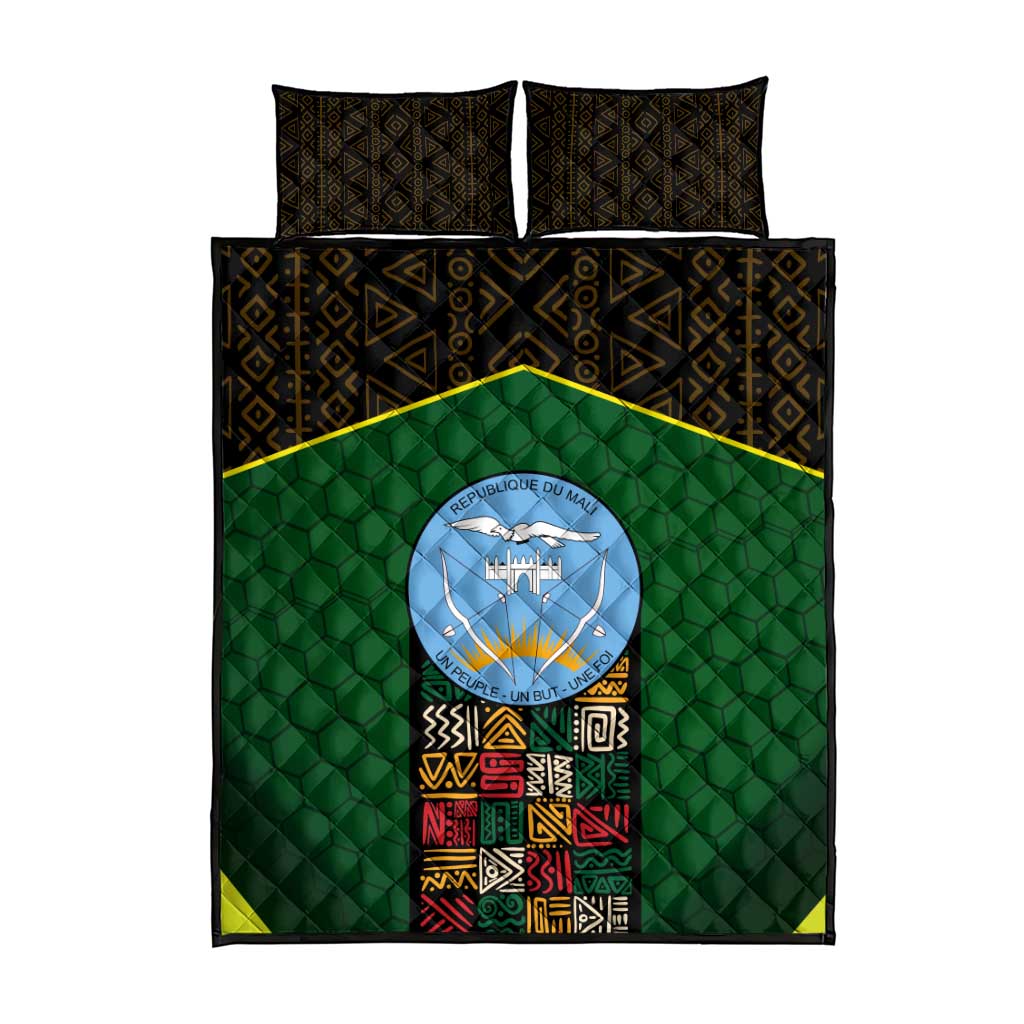 Mali Map Quilt Bed Set Vulture in Gliding Flight - African Patterns Design