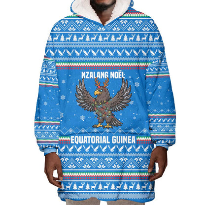 Equatorial Guinea Christmas Wearable Blanket Hoodie Nzalang Noel Eagle Flag Snowflakes - African Pride