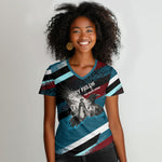 Mary Fields The White Crow Women V-Neck T-Shirt Vintage Grunge Wild West Portrait And Crow