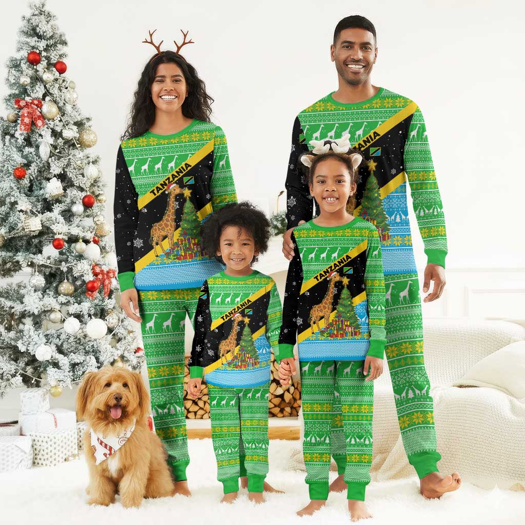 Tanzania Christmas Pajama Set Giraffe Christmas Tree Snowflakes and Flag - African Pride