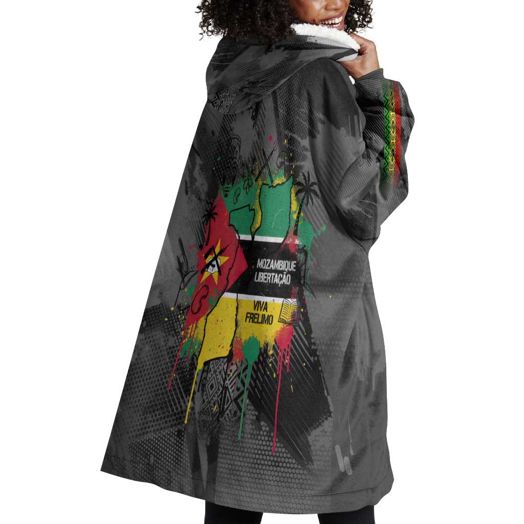 Samora Machel Wearable Blanket Hoodie Mozambique Liberation Graffiti Style Viva FRELIMO African Revolutionary - African Pride