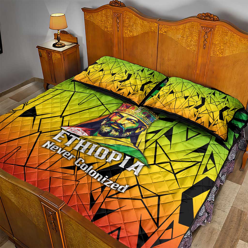 Menelik II Quilt Bed Set with Crowned Portrait, Ethiopia Never Colonized Text and Pan-African Abstract - African Pride