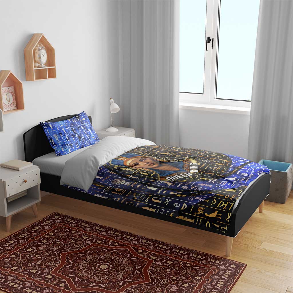 Hatshepsut Bedding Set with Queen King Portrait, Temple Illustration and Blue-Gold Hieroglyphic - African Pride