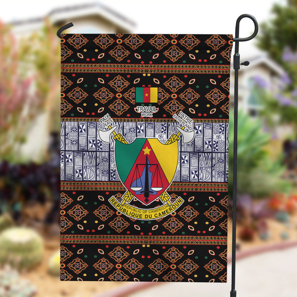 Cameroon Toghu Garden Flag Flag Coat Of Arms - Traditional Bamenda Art