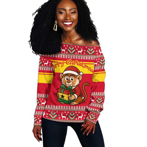 Ghana Christmas Off Shoulder Sweater Monkey Holding Gift Ghana Map and Festive - African Pride