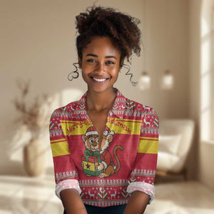 Ghana Christmas Women Casual Shirt Monkey Holding Gift Ghana Map and Festive - African Pride