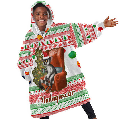 Madagascar Christmas Kid Wearable Blanket Hoodie Lemur Santa Hat Holiday Tree - African Pride