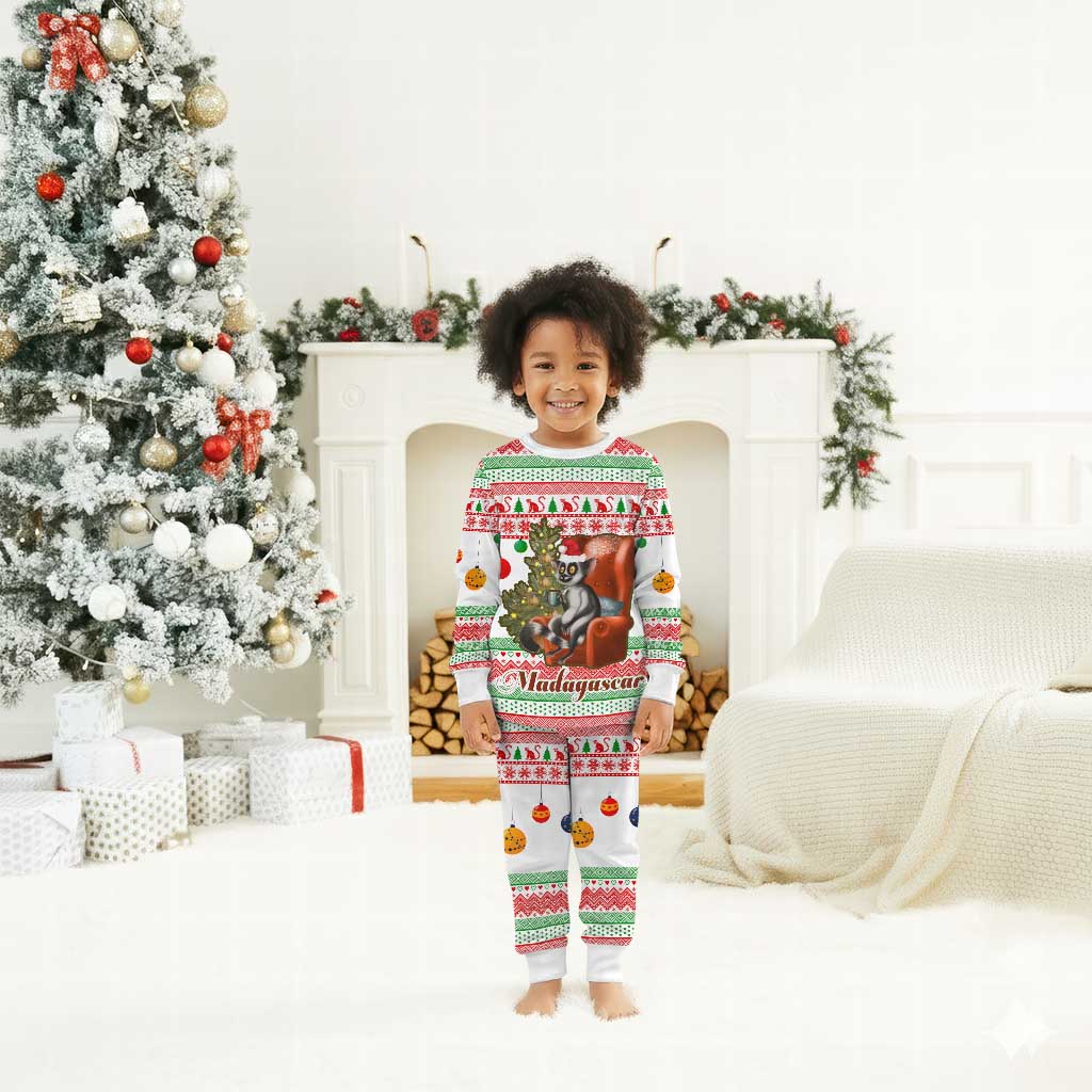 Madagascar Christmas Pajama Set Lemur Santa Hat Holiday Tree - African Pride