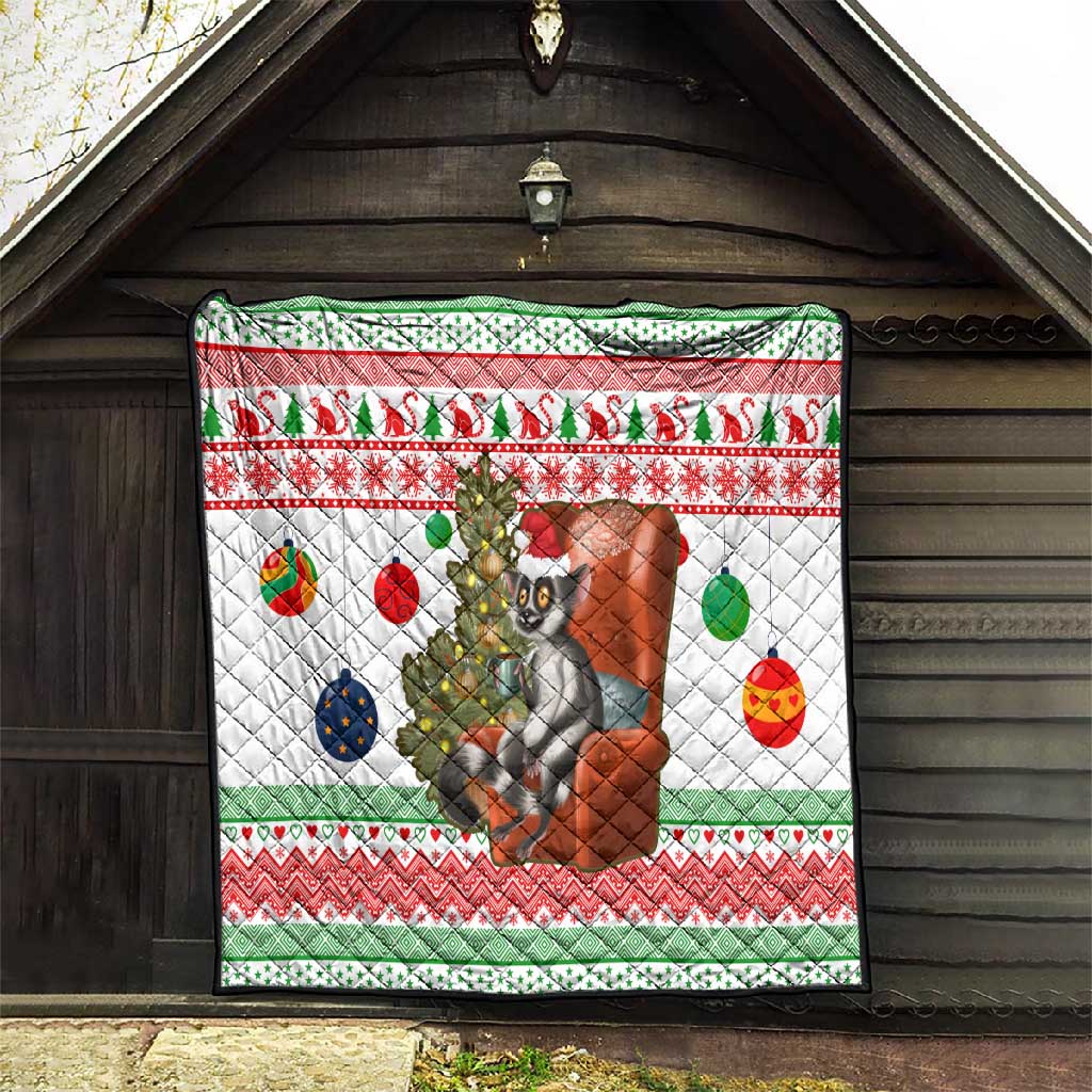 Madagascar Christmas Quilt Lemur Santa Hat Holiday Tree - African Pride