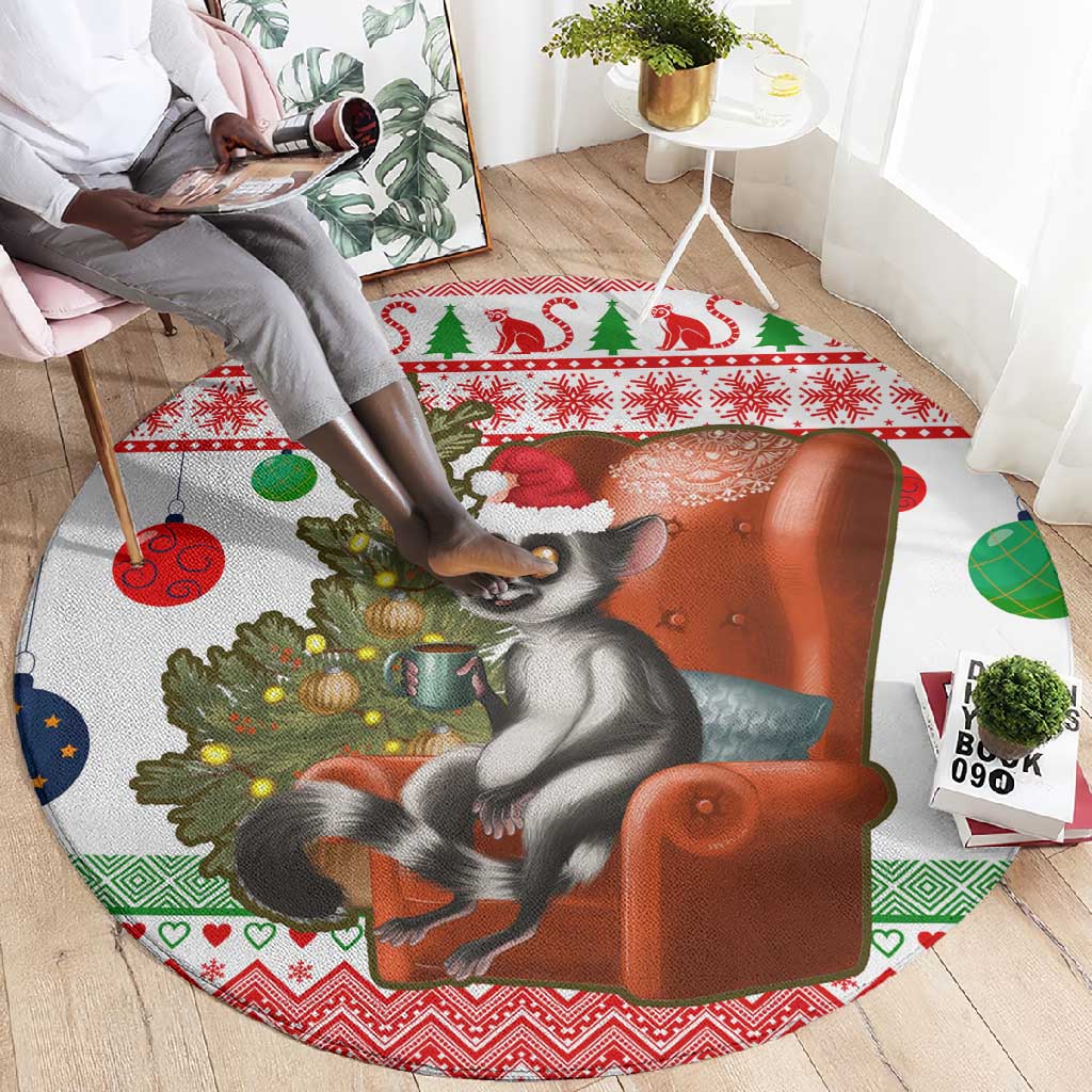Madagascar Christmas Round Carpet Lemur Santa Hat Holiday Tree - African Pride