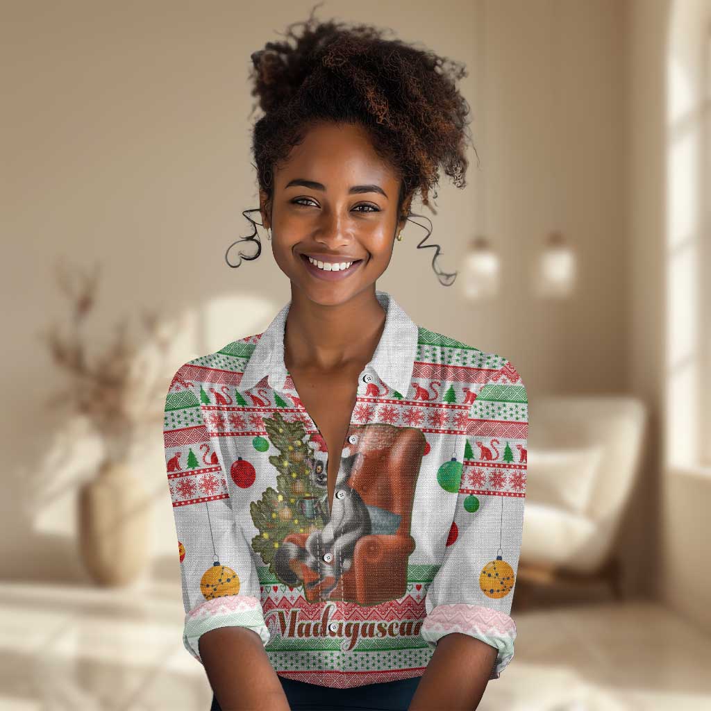 Madagascar Christmas Women Casual Shirt Lemur Santa Hat Holiday Tree - African Pride