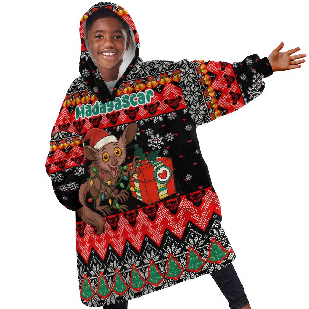 Madagascar Christmas Kid Wearable Blanket Hoodie Aye Aye Lemur Santa Hat Holiday Lights - African Pride