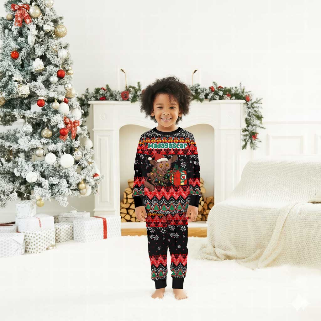 Madagascar Christmas Pajama Set Aye Aye Lemur Santa Hat Holiday Lights - African Pride