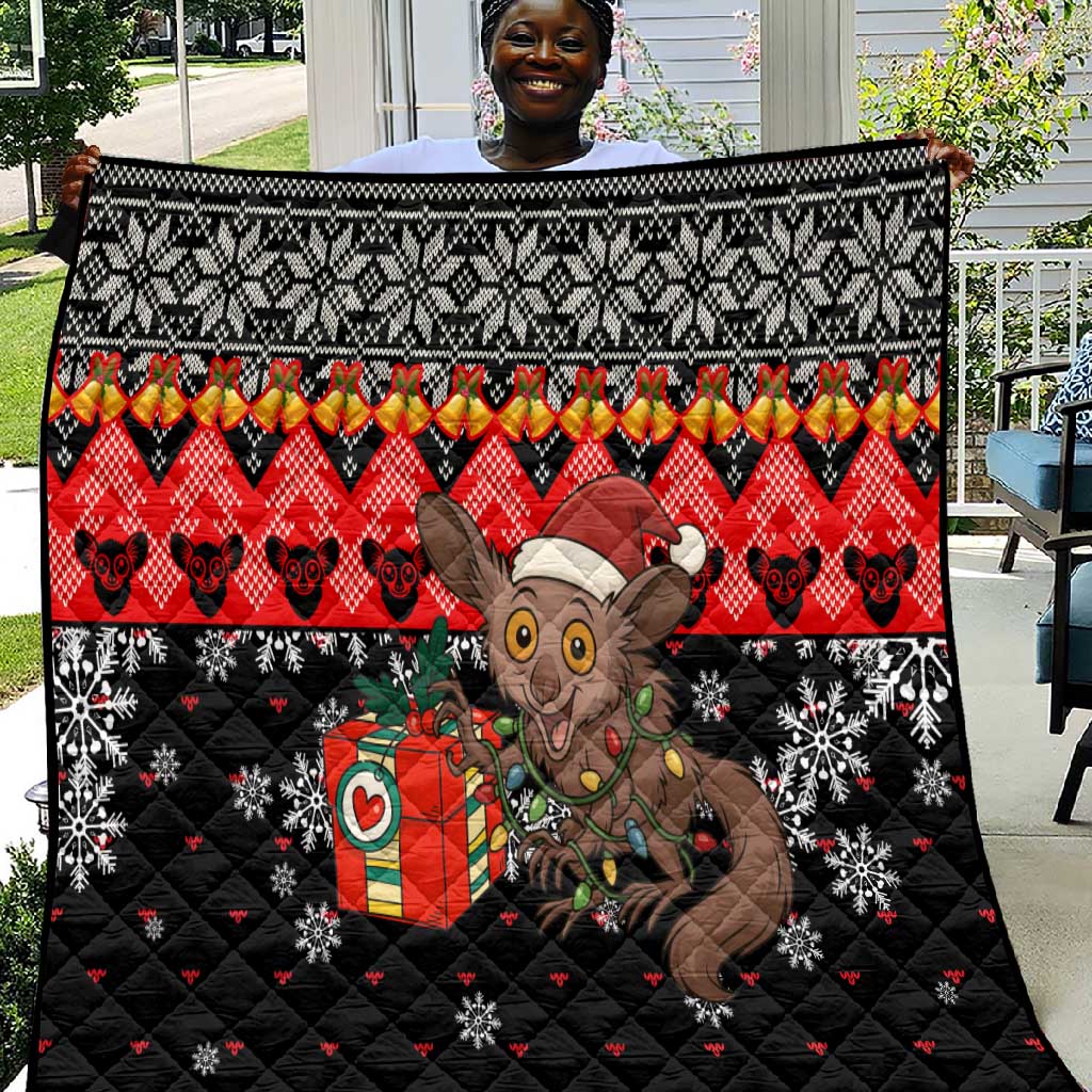 Madagascar Christmas Quilt Aye Aye Lemur Santa Hat Holiday Lights - African Pride