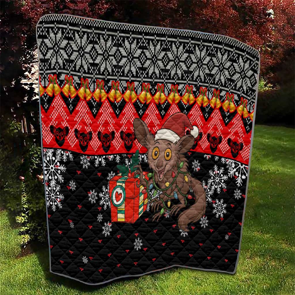 Madagascar Christmas Quilt Aye Aye Lemur Santa Hat Holiday Lights - African Pride