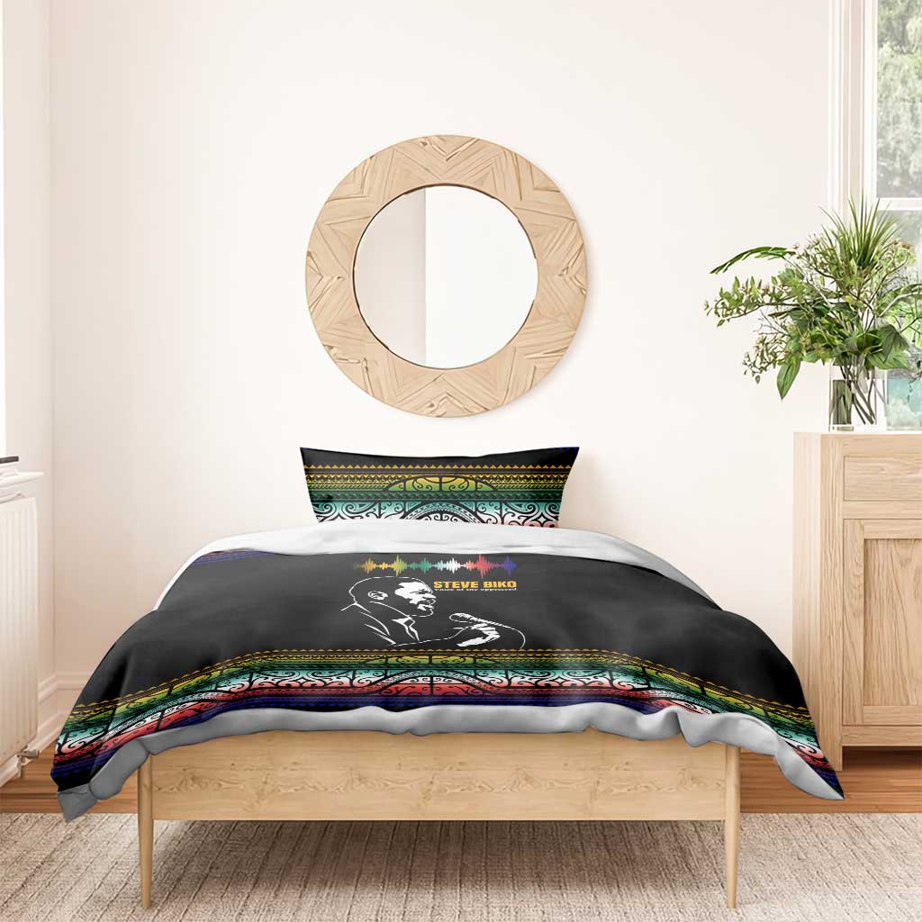 Steve Biko Bedding Set with Microphone Portrait, Black Consciousness Quote and Vibrant Ethnic Wave - African Pride