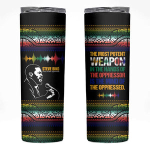 Steve Biko Skinny Tumbler with Microphone Portrait, Black Consciousness Quote and Vibrant Ethnic Wave - African Pride