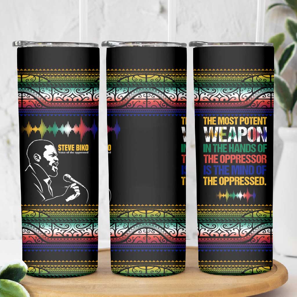 Steve Biko Skinny Tumbler with Microphone Portrait, Black Consciousness Quote and Vibrant Ethnic Wave - African Pride