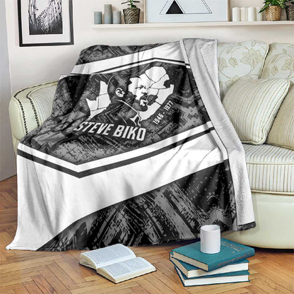 Steve Biko Blanket with Monochrome Portrait, Ideas Do Not Die Quote - African Pride