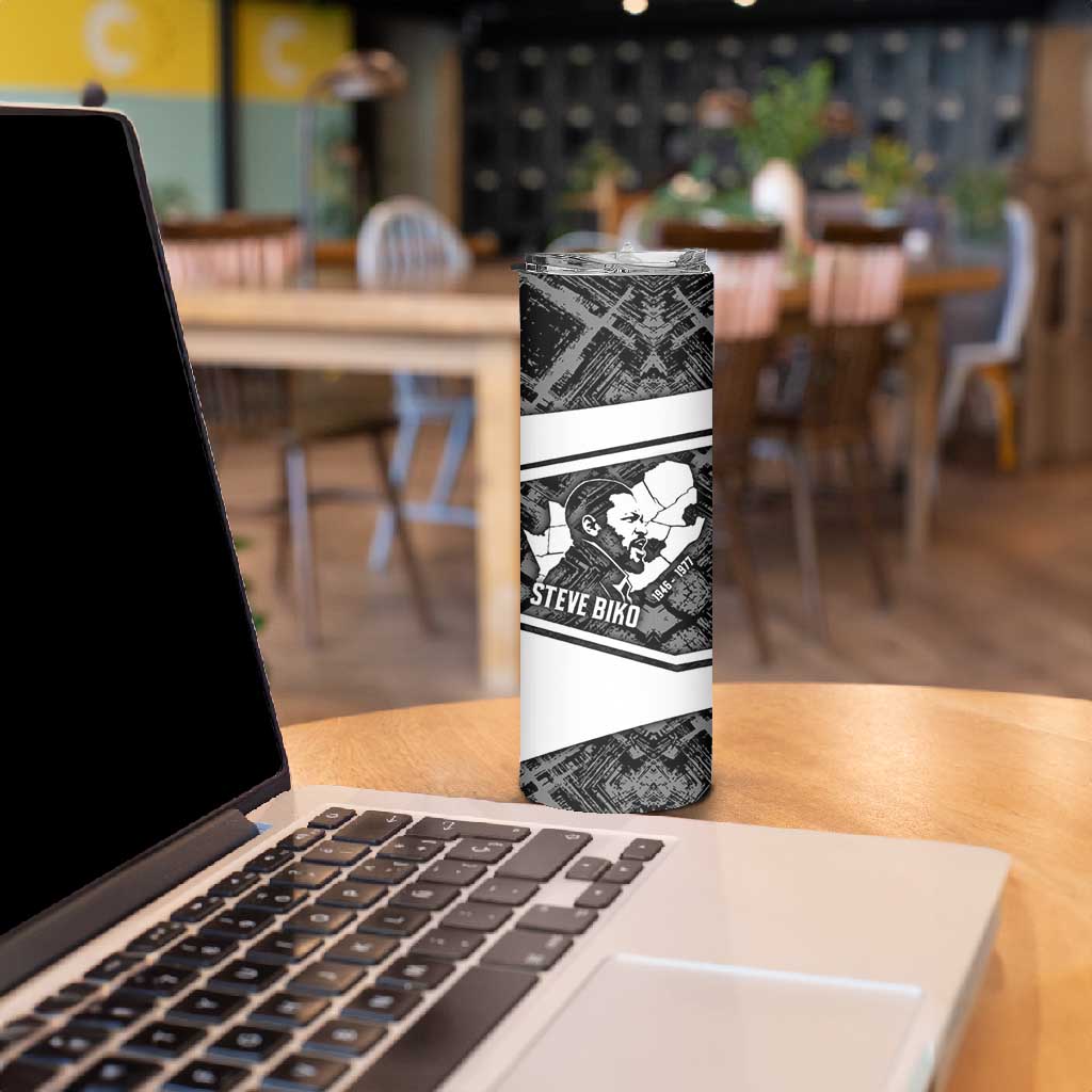 Steve Biko Skinny Tumbler with Monochrome Portrait, Ideas Do Not Die Quote - African Pride