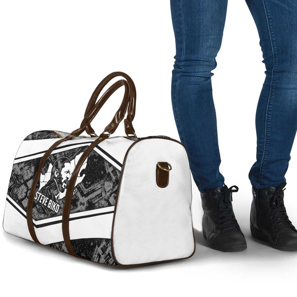 Steve Biko Travel Bag with Monochrome Portrait, Ideas Do Not Die Quote - African Pride