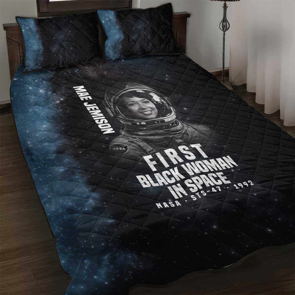 Mae Jemison Quilt Bed Set with NASA Spacesuit Portrait, First Black Woman - African Pride