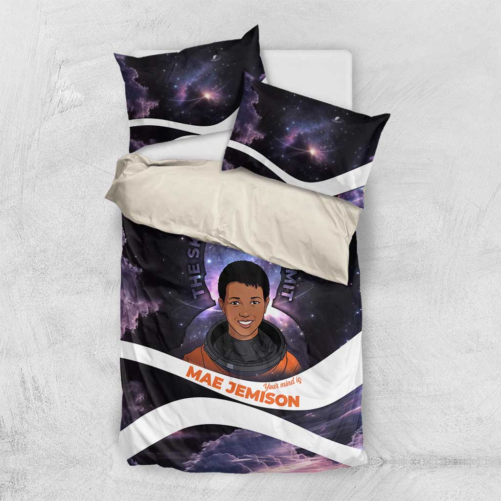 Mae Jemison Bedding Set Cartoon Astronaut Portrait, The Sky Is Not the Limit Quote and Galaxy Dreamer - African Pride