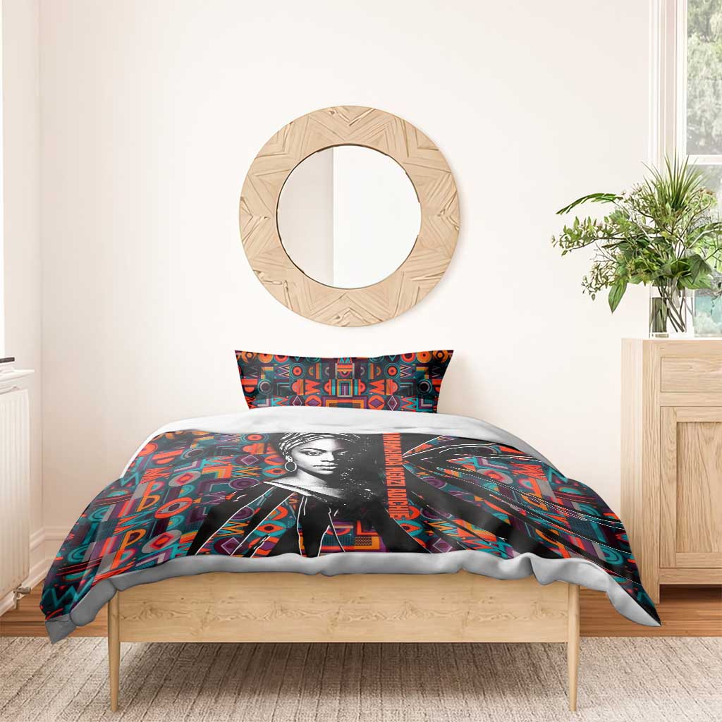 Chimamanda Ngozi Adichie Bedding Set with Monochrome Portrait, The Danger of a Single Story Quote - African Pride