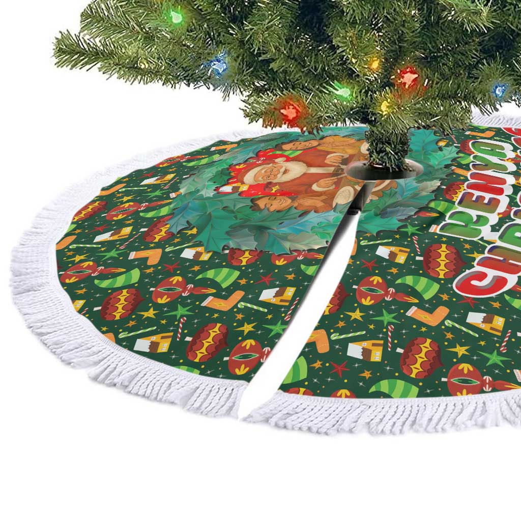 Kenya Christmas Tree Skirt Santa Feast Scene and Festive Wreath Pattern - African Pride