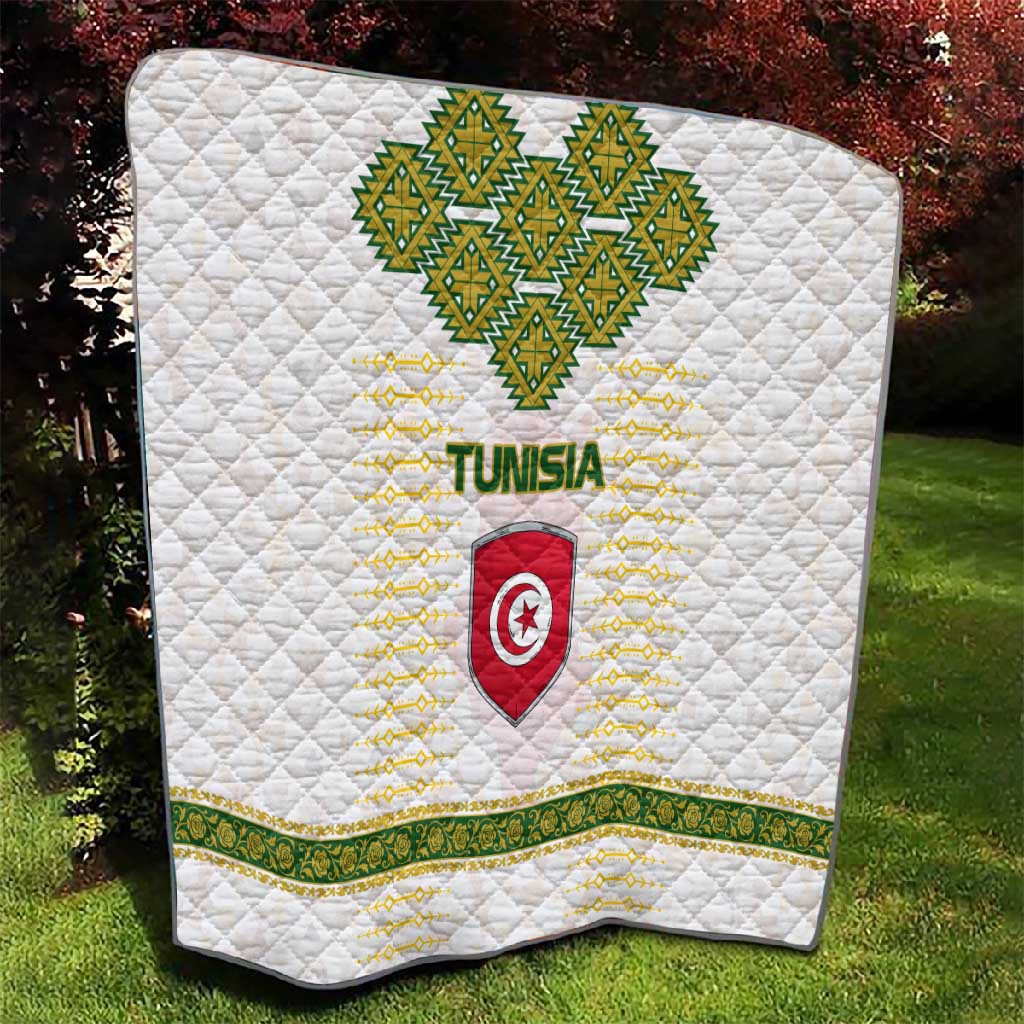 Tunisia Flag Quilt with National Crest and Emblem