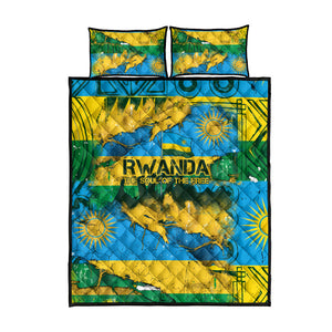 Rwanda Independence Day Quilt Bed Set Distressed Grunge Flag Design - Broken Chains And 1962 Graphic