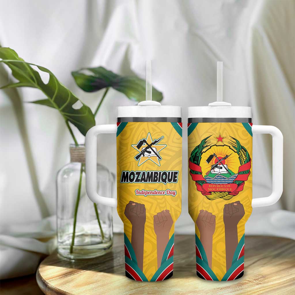 Mozambique Tumbler With Handle Yellow Red Green Swirl Independence Day - African Pride