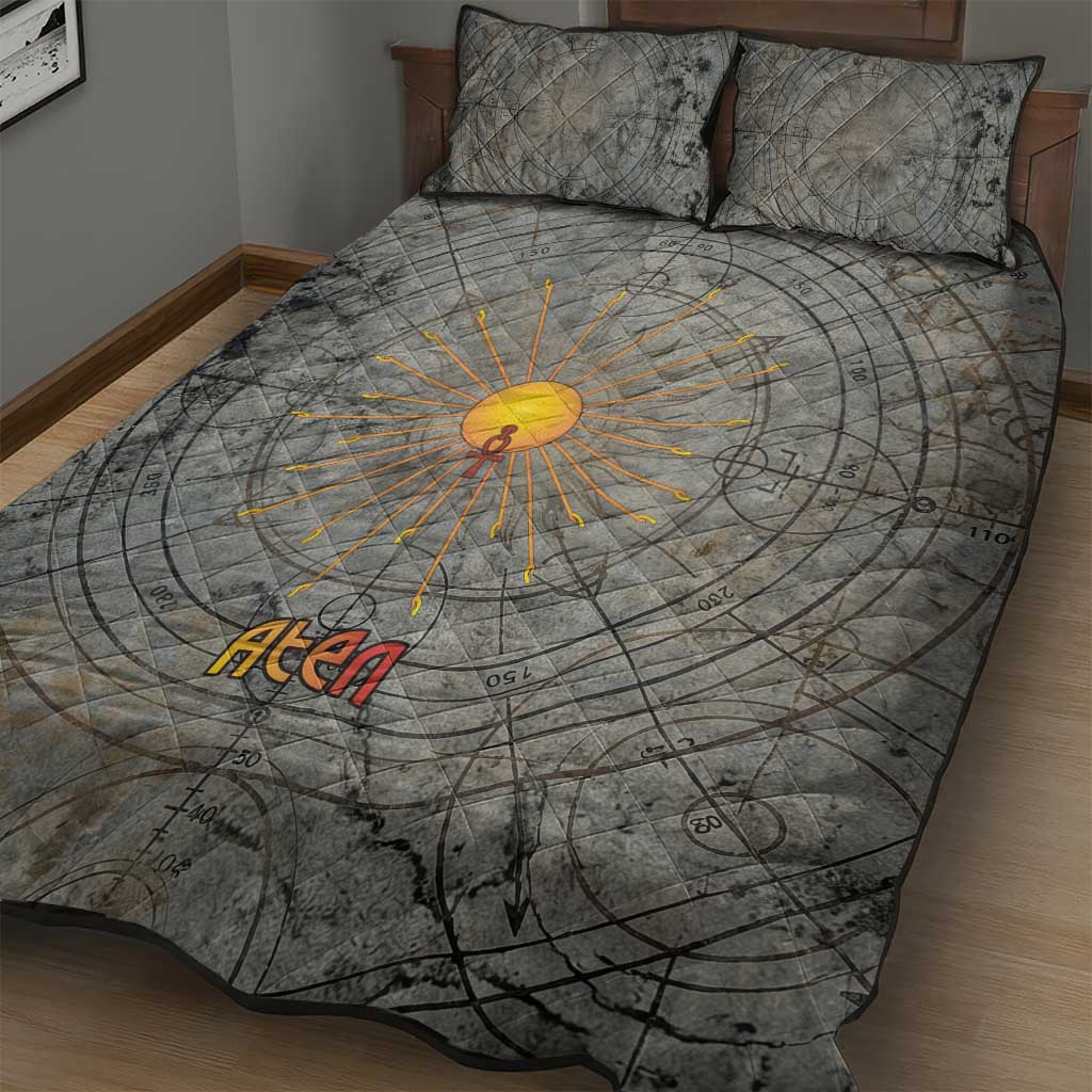 Aten Ancient Egyptian Quilt Bed Set with Gray Astronomical Chart, Radiant Sun Disc Emblem, and Ankh - African Pride