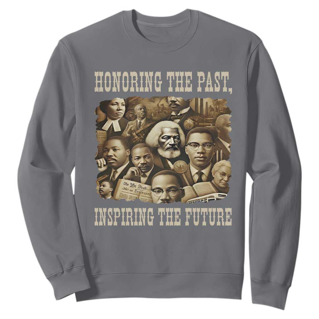 Honoring The Past Inspiring The Future Sweatshirt Black History Month - African Pride